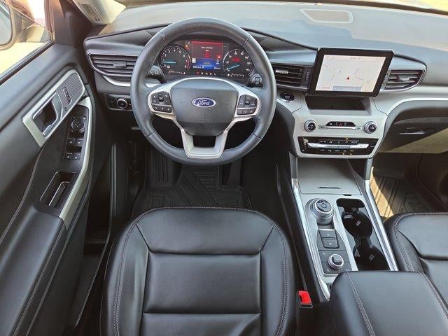 2023 Ford Explorer XLT 4WD