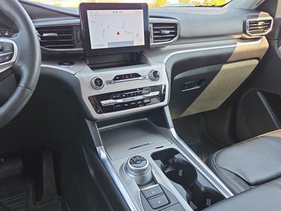 2023 Ford Explorer XLT 4WD