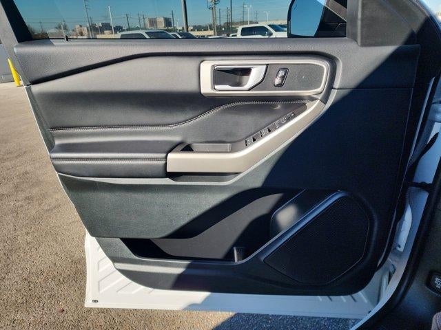 2023 Ford Explorer XLT 4WD