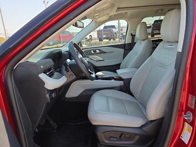 2025 Ford Explorer Platinum 4WD