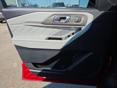 2025 Ford Explorer Platinum 4WD