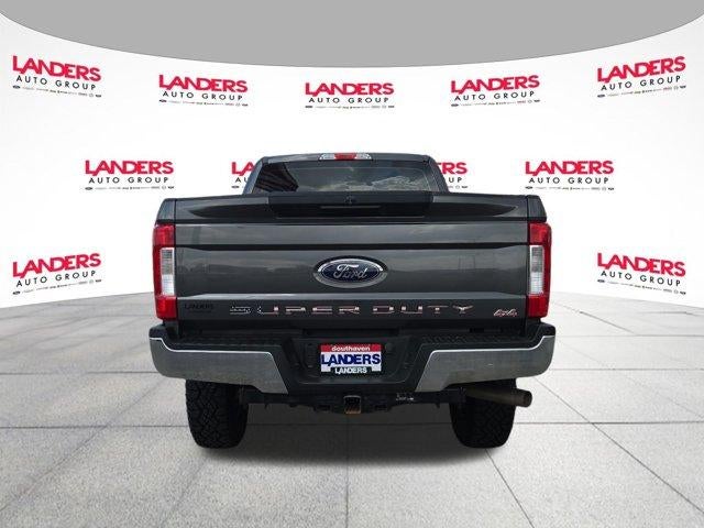 2019 Ford Super Duty F-250 SRW LARIAT 4WD Crew Cab 6.75' Box