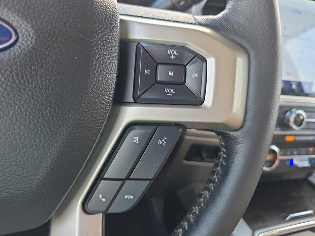 2022 Ford Super Duty F-250 SRW LARIAT 4WD Crew Cab 6.75' Box