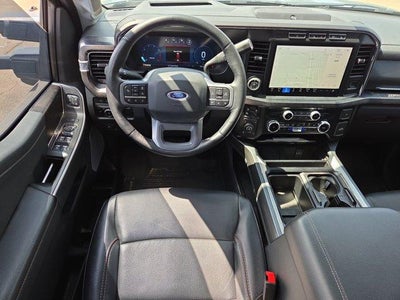 2023 Ford Super Duty F-250 SRW LARIAT 4WD Crew Cab 6.75' Box