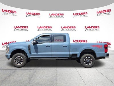 2023 Ford Super Duty F-250 SRW LARIAT 4WD Crew Cab 6.75' Box