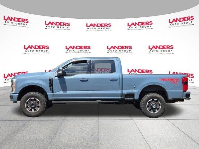 2023 Ford Super Duty F-250 SRW LARIAT 4WD Crew Cab 6.75' Box