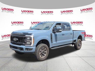 2023 Ford Super Duty F-250 SRW LARIAT 4WD Crew Cab 6.75' Box