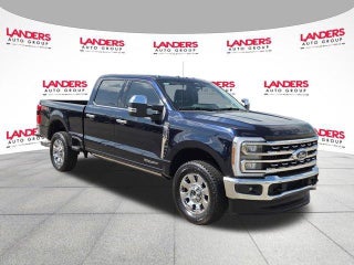 2025 Ford Super Duty F-250 SRW LARIAT 4WD Crew Cab 6.75' Box