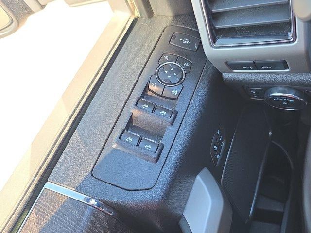 2021 Ford Super Duty F-250 SRW LARIAT 4WD Crew Cab 6.75' Box