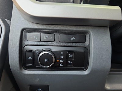 2023 Ford Super Duty F-250 SRW XLT 4WD Crew Cab 6.75' Box