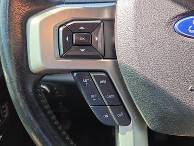 2021 Ford Super Duty F-350 DRW LARIAT 4WD Crew Cab 8' Box