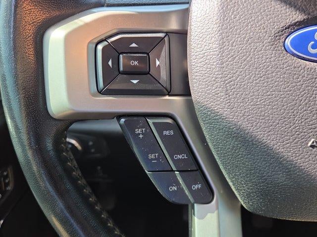 2021 Ford Super Duty F-350 DRW LARIAT 4WD Crew Cab 8' Box