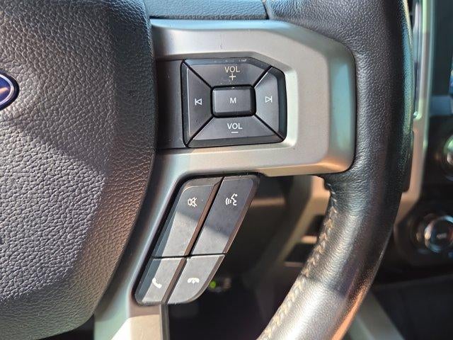 2021 Ford Super Duty F-350 DRW LARIAT 4WD Crew Cab 8' Box