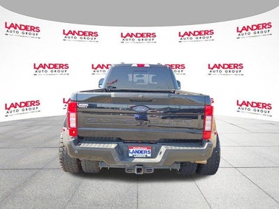 2021 Ford Super Duty F-350 DRW LARIAT 4WD Crew Cab 8' Box