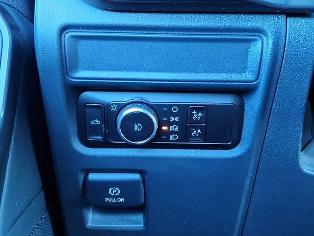 2023 Ford F-150 XL 4WD SuperCrew 5.5' Box