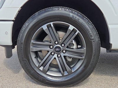 2022 Ford F-150 LARIAT 4WD SuperCrew 5.5' Box
