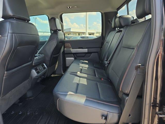2022 Ford F-150 LARIAT 4WD SuperCrew 5.5' Box