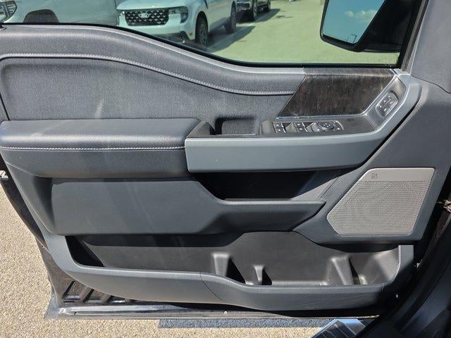 2022 Ford F-150 LARIAT 4WD SuperCrew 5.5' Box