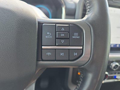 2022 Ford F-150 LARIAT 4WD SuperCrew 5.5' Box