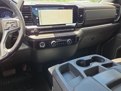 2022 Chevrolet Silverado 1500 Crew Cab Short Box 4-Wheel Drive LT 1LT