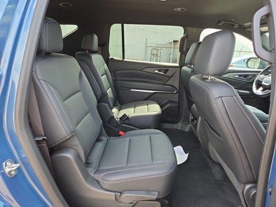 2025 Chevrolet Traverse LT w/2LT