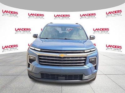 2025 Chevrolet Traverse LT w/2LT