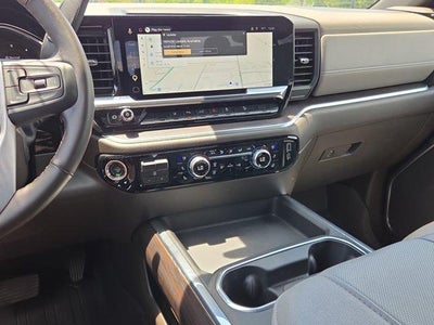 2025 GMC Sierra 2500 HD Crew Cab Standard Box 4-Wheel Drive SLT