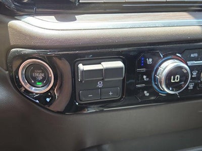 2025 GMC Sierra 2500 HD Crew Cab Standard Box 4-Wheel Drive SLT