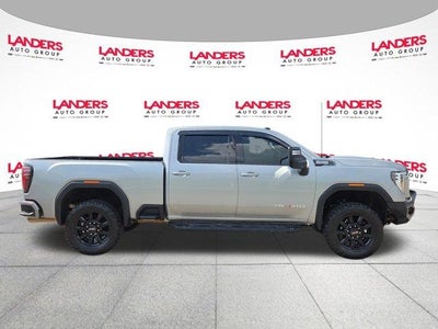 2025 GMC Sierra 2500 HD Crew Cab Standard Box 4-Wheel Drive AT4