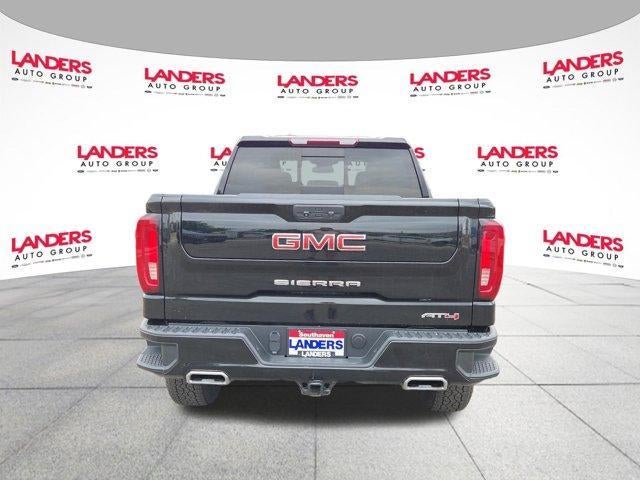 2022 GMC Sierra 1500 Crew Cab Short Box 4-Wheel Drive AT4