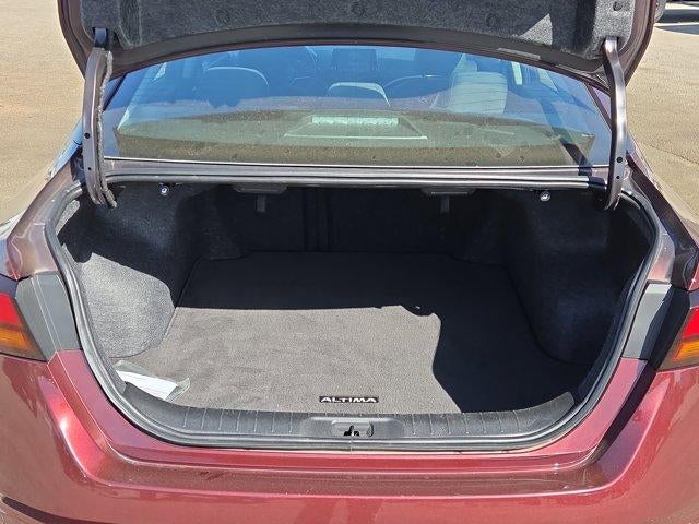 2024 Nissan Altima 2.5 SV Sedan