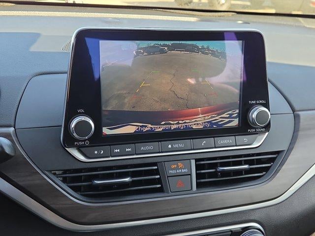 2024 Nissan Altima 2.5 SV Sedan