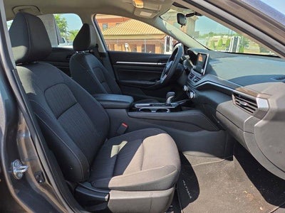 2023 Nissan Altima 2.5 SV Sedan