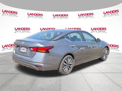 2023 Nissan Altima 2.5 SV Sedan
