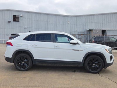 2025 Volkswagen Atlas Cross Sport 2.0T SE w/Technology FWD