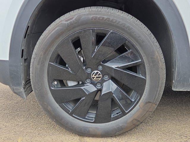 2025 Volkswagen Atlas Cross Sport 2.0T SE w/Technology FWD