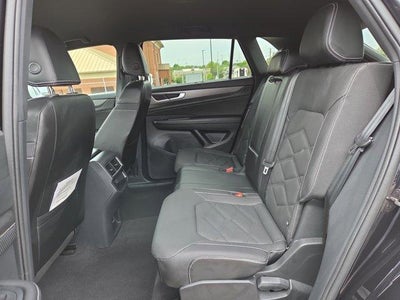 2024 Volkswagen Atlas Cross Sport 2.0T SE w/Technology FWD