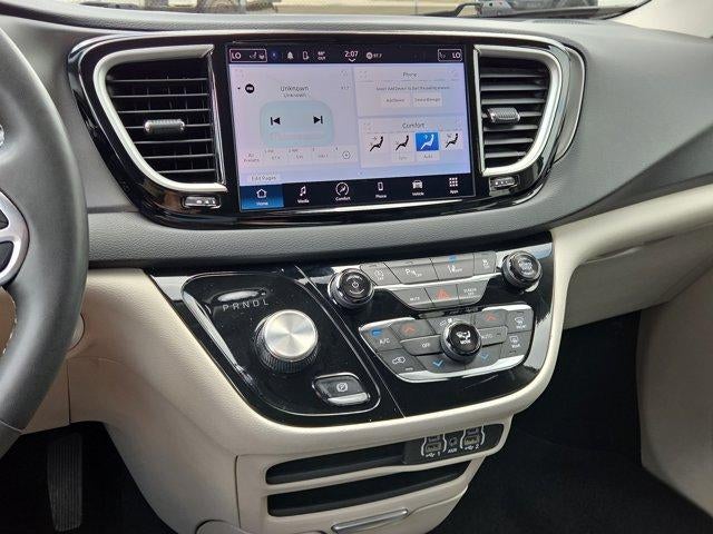 2024 Chrysler Pacifica Touring L FWD
