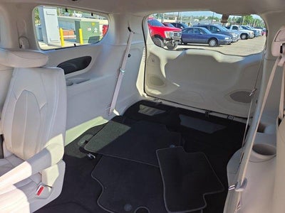2018 Chrysler Pacifica Touring L Plus FWD