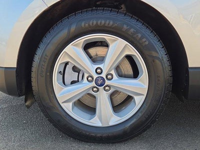 2022 Ford Edge SE AWD