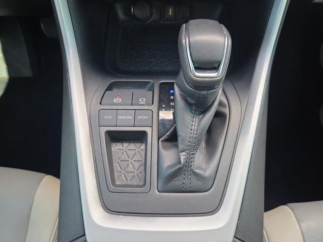 2021 Toyota RAV4 XLE Premium FWD (Natl)