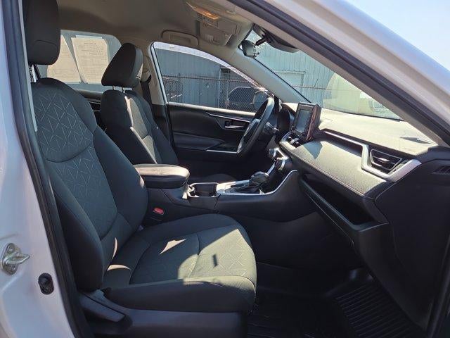 2021 Toyota RAV4 XLE FWD (GS)