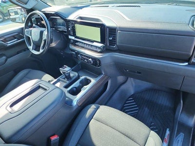 2022 Chevrolet Silverado 1500 Crew Cab Short Box 4-Wheel Drive RST