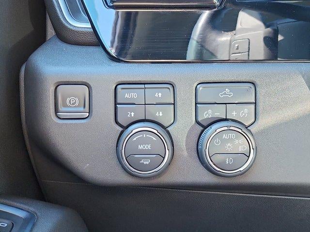 2022 Chevrolet Silverado 1500 Crew Cab Short Box 4-Wheel Drive RST