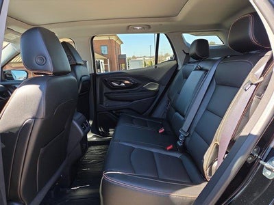 2024 GMC Terrain AWD 4dr AT4