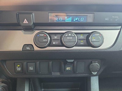 2022 Toyota Tacoma 2WD 2WD SR5 Access Cab 6' Bed V6 AT (Natl)