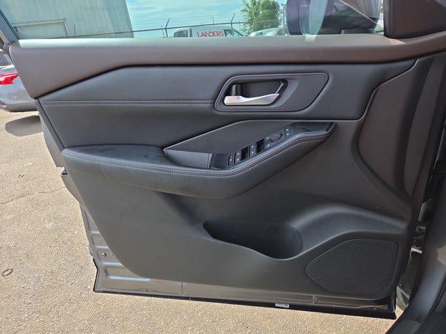 2023 Nissan Rogue FWD SV