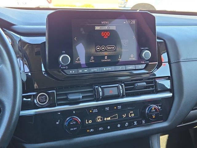 2024 Nissan Pathfinder SV 2WD