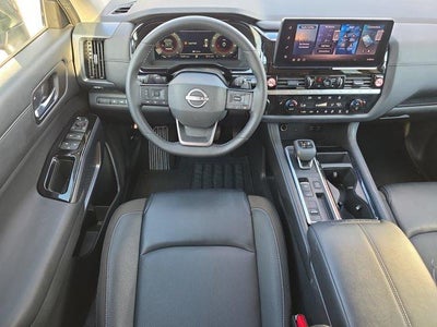 2026 Nissan Pathfinder SL 2WD