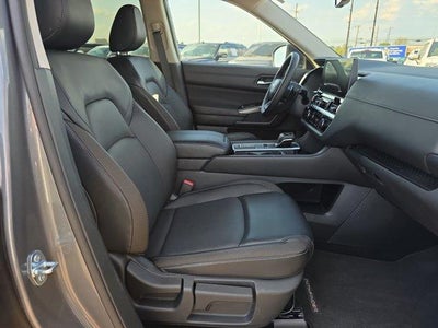 2026 Nissan Pathfinder SL 2WD
